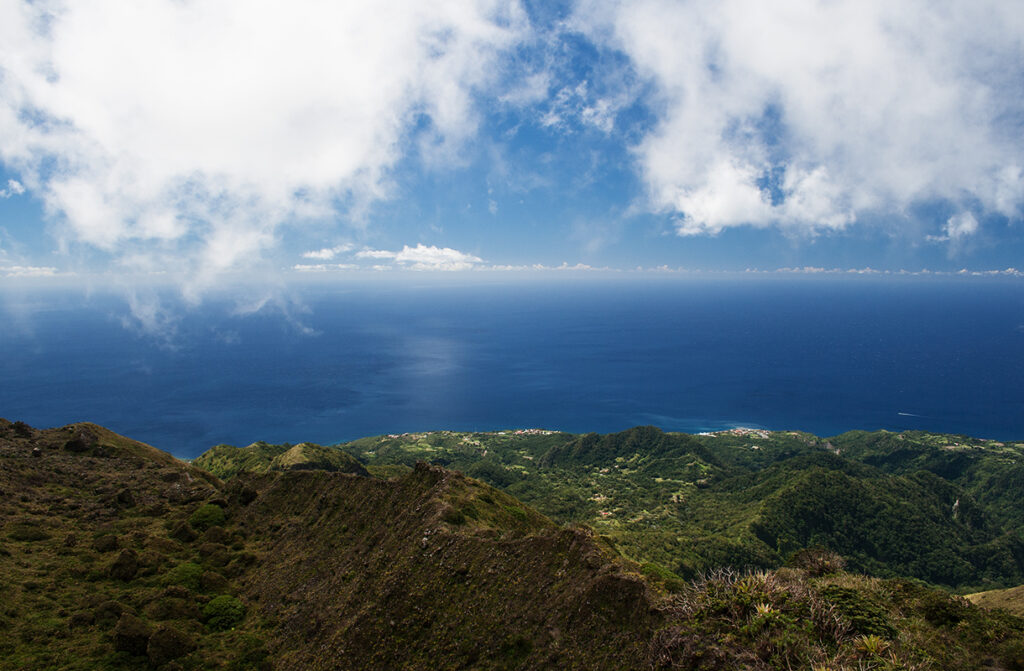 widok z Mont Pele na Morze Karaibskie, zdjęcie Marek Englisz